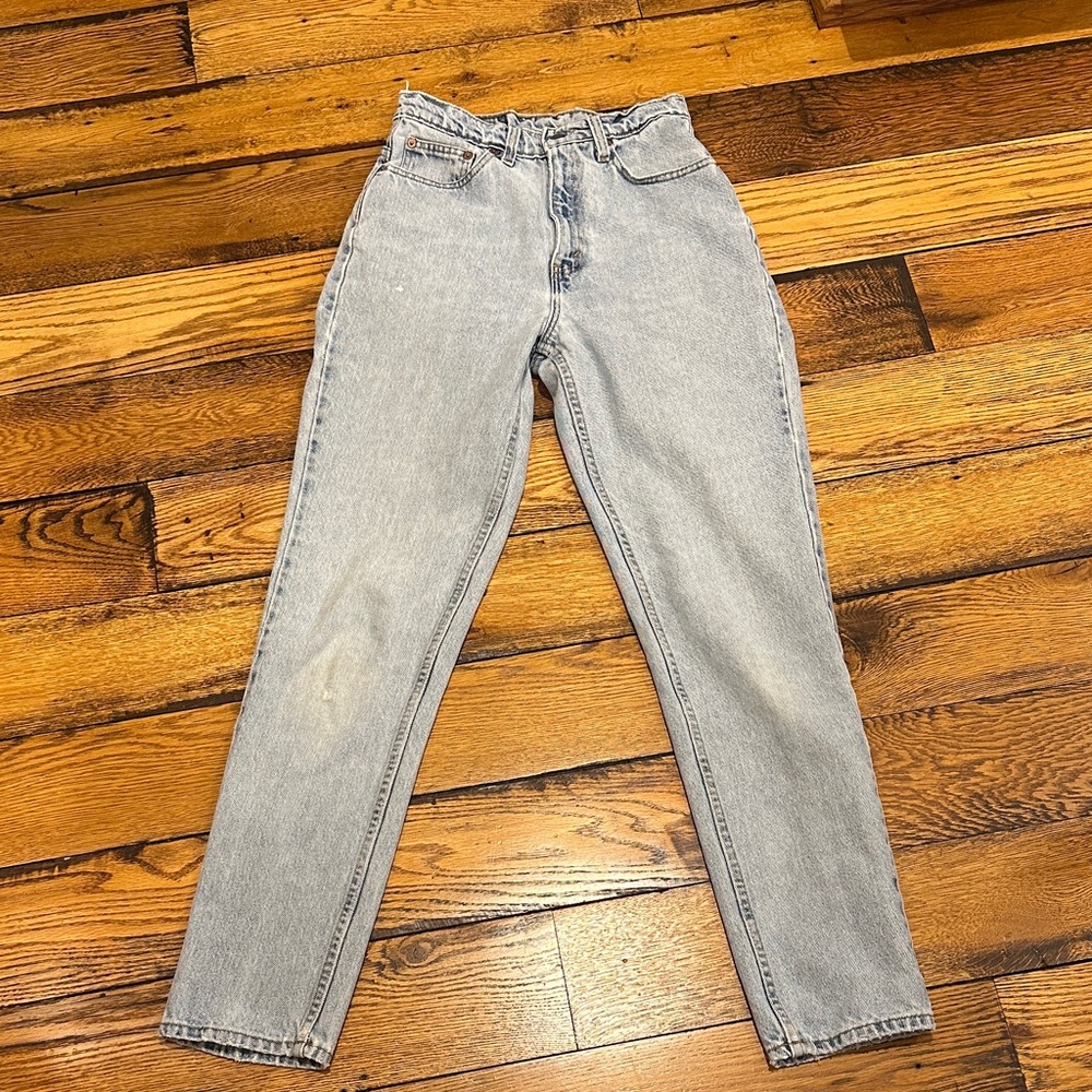 VINTAGE💗LEVIS 521 TAPERED FIT LIGHT BLUE WASH WOMENS 5-POCKET JEANS
